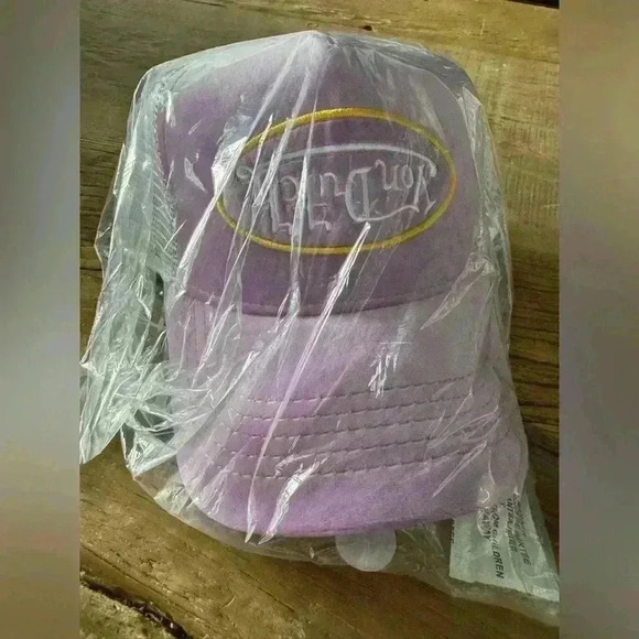 AUTHENTIC Von Dutch Purple/Lavender Velvet Trucker Hat ~ NEW with Hologram main image 5